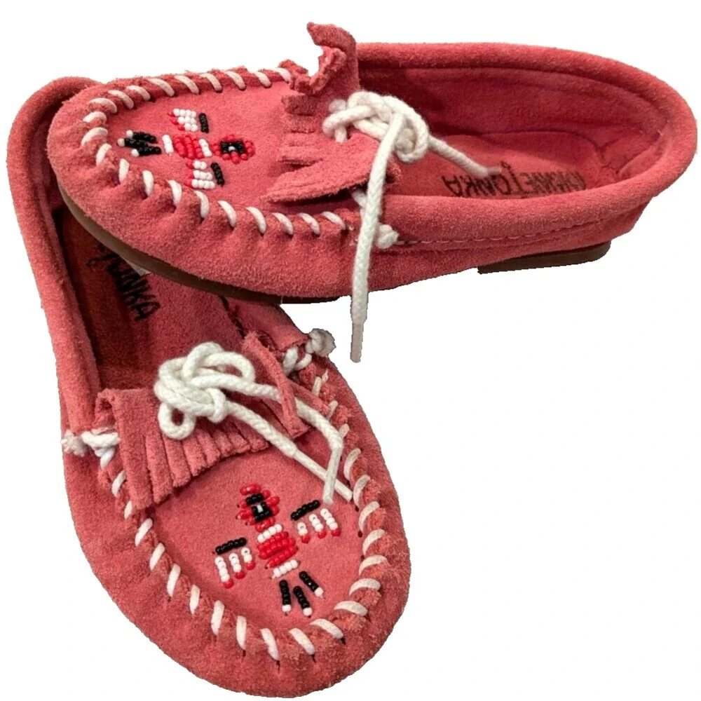 New Condition Minnetonka Toddler Girl‎ Moccasin Size 11 Pink Thunderbird Laces